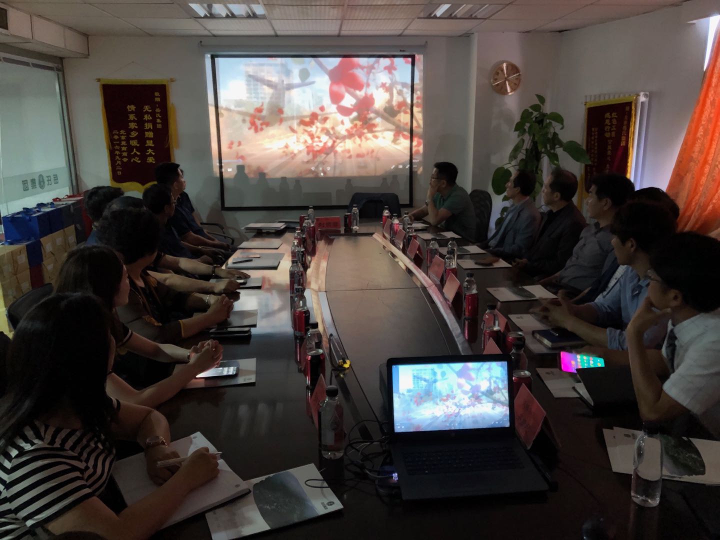 韓國農(nóng)業(yè)協(xié)會(huì)、漢城BCC公司、韓國賢光國際到訪岳氏集團(tuán)與并簽署合作協(xié)議